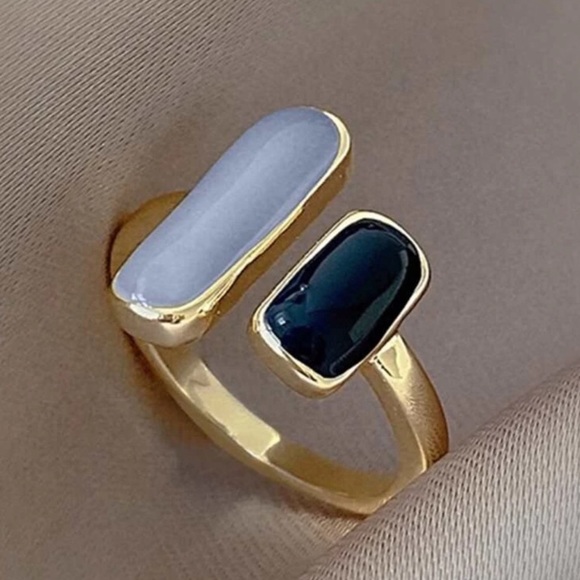 Jewelry - 💥3for$28 New 2 Tone Art Deco Open Cuff Statement Ring Vertical Adjustable